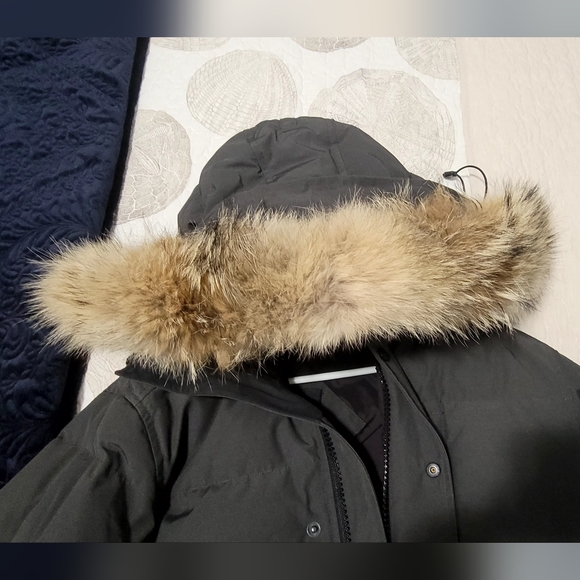 Canada Goose jacket - Picture 6 of 7